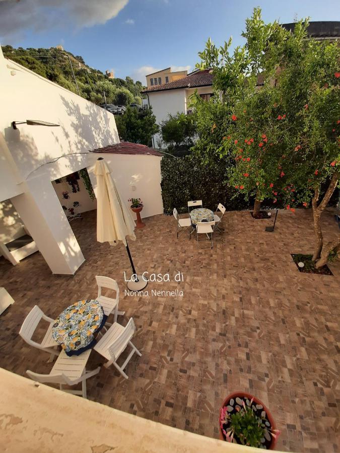 Апартаменты La Casa Di Nonna Nennella Санта-Мария-ди-Кастеллабате Экстерьер фото